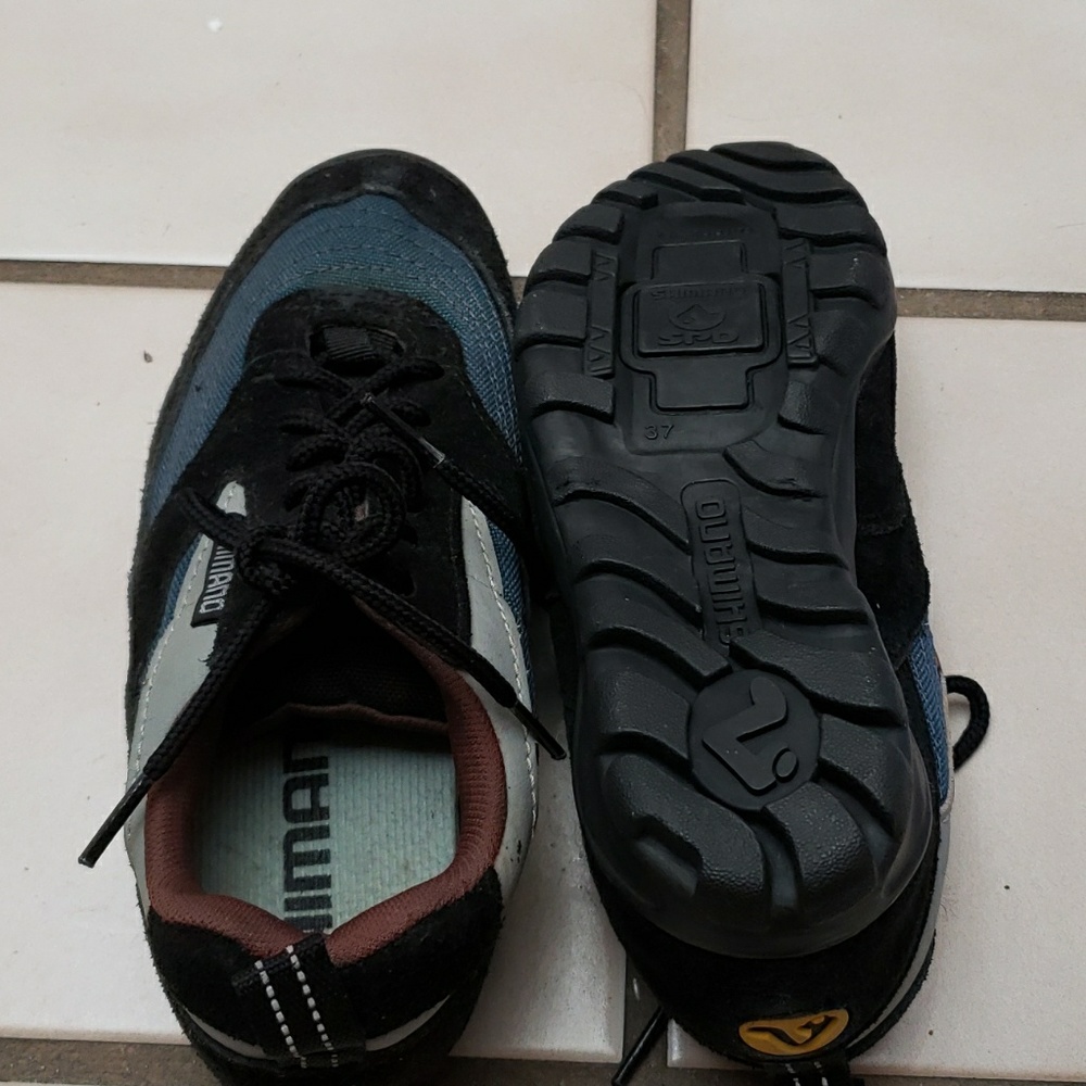Womens Shimano cycle shoe. Size 37